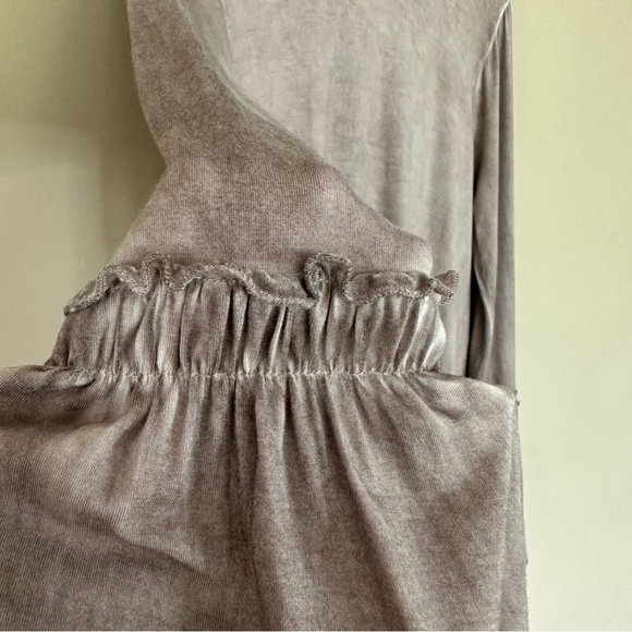 Andree by Unit Large Long Sleeve Shirt Bell Sleeves Ruffle Boho Hippie Minimalis - Picture 5 of 6